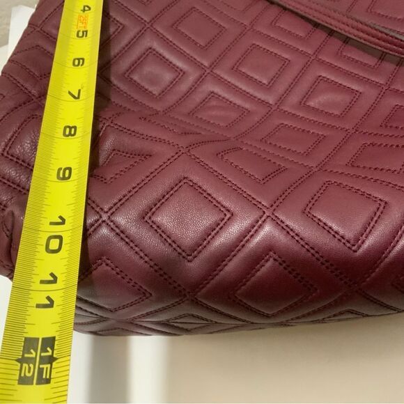 Tory Burch Large Fleming Triple Compartment Tote Wine Quilted Leather - Picture 15 of 16